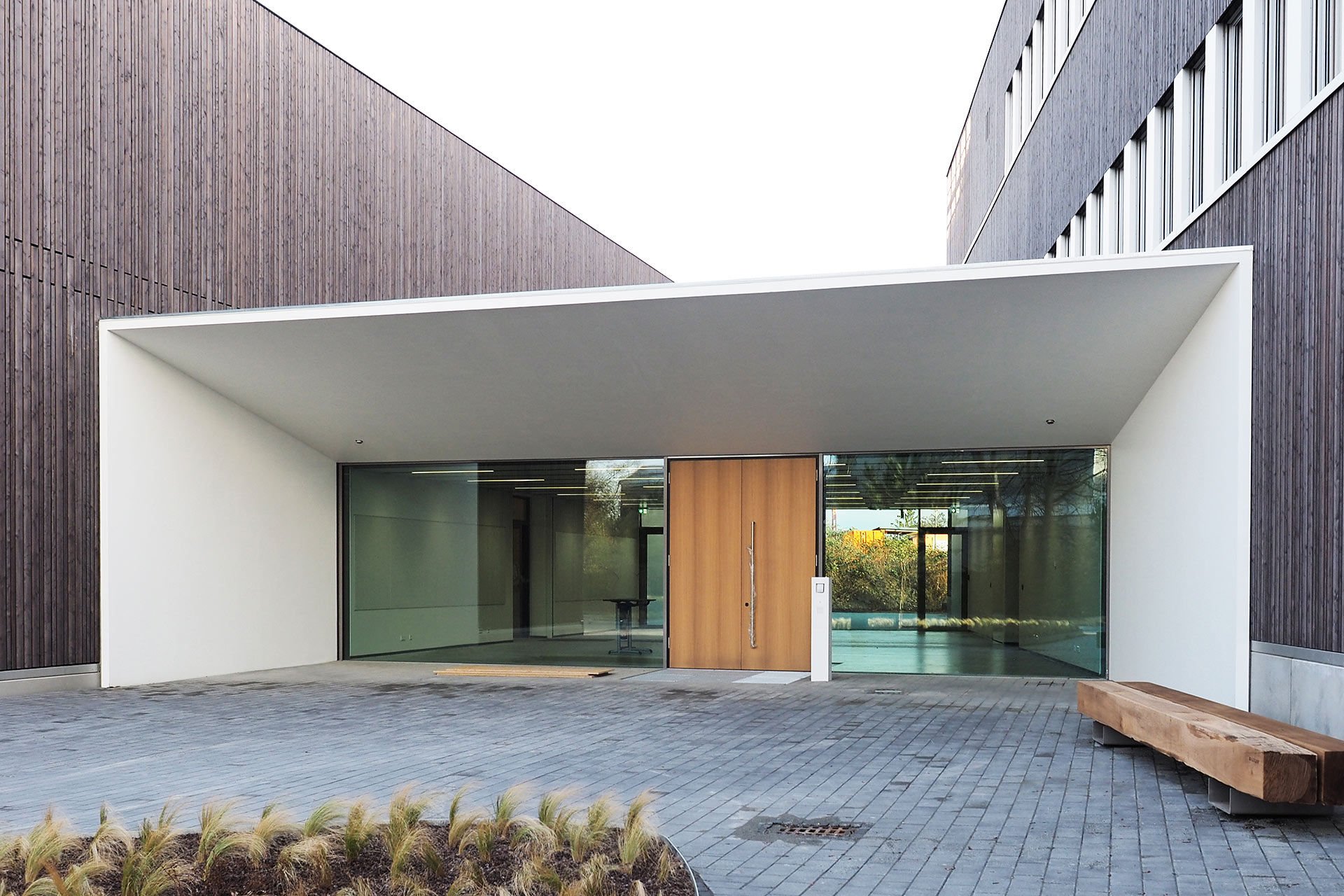 Neubau Zentrum für leichte und umweltgerechte Bauten, Zeluba, Braunschweig, Foyer / Haupteingang